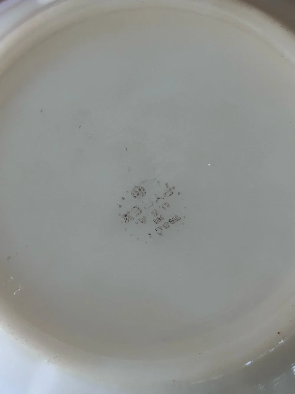 Pyrex Serving Bowl - Picture 4 of 4